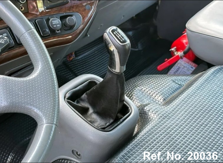  Hyundai / New County Stock No. 20036